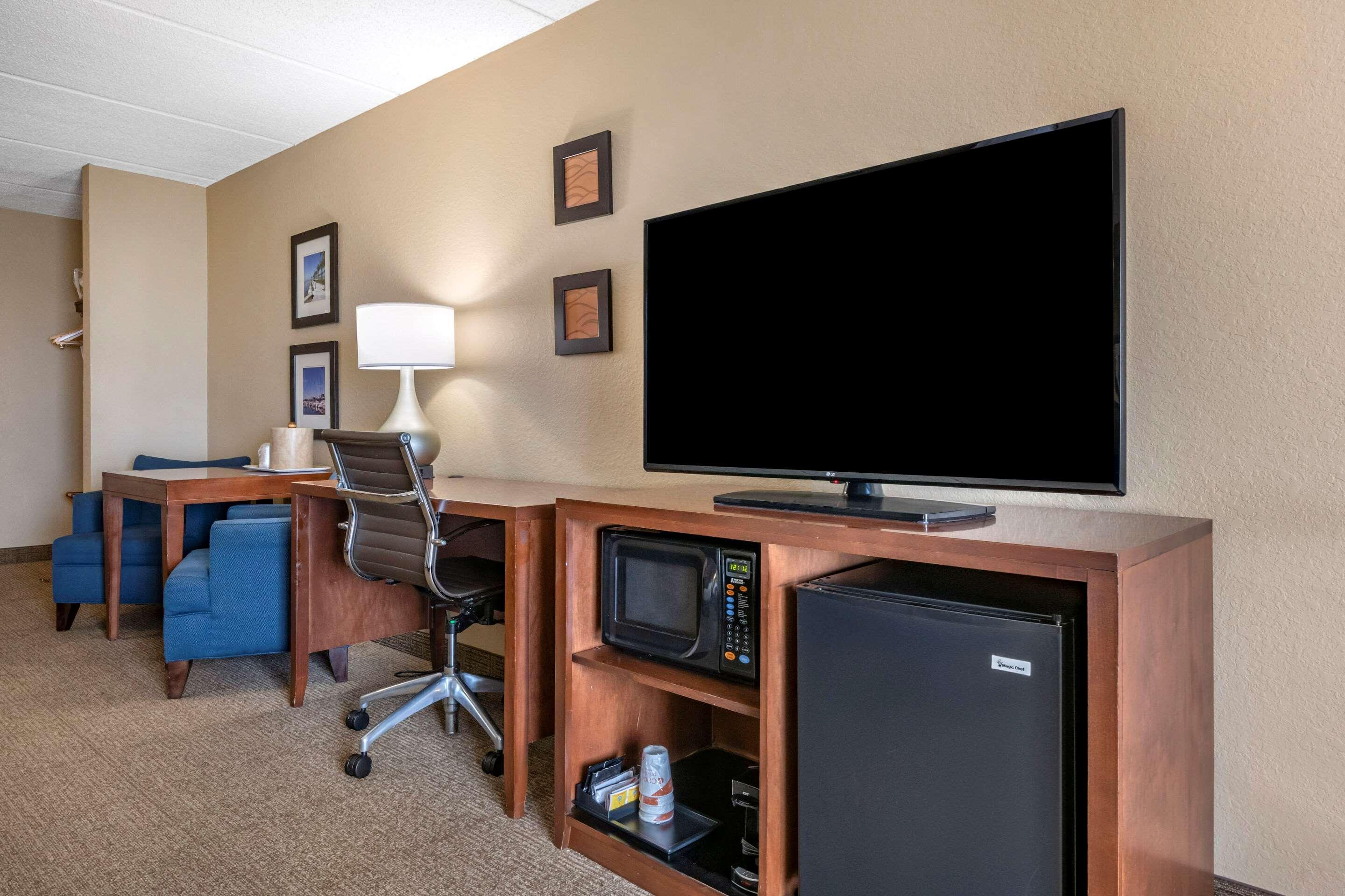 Comfort Inn & Suites Orlando North Sanford Kültér fotó